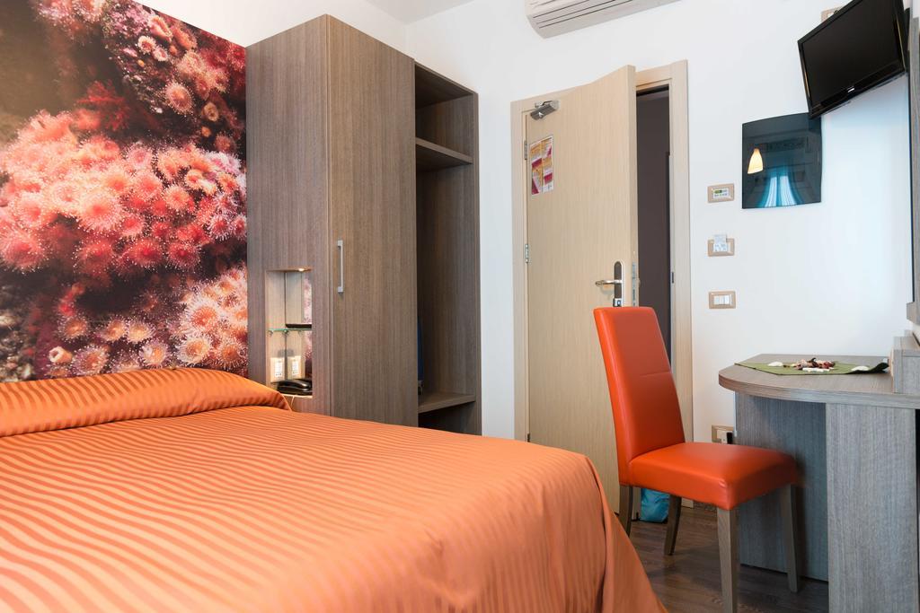 Hotel Miramare Pineto Exterior photo